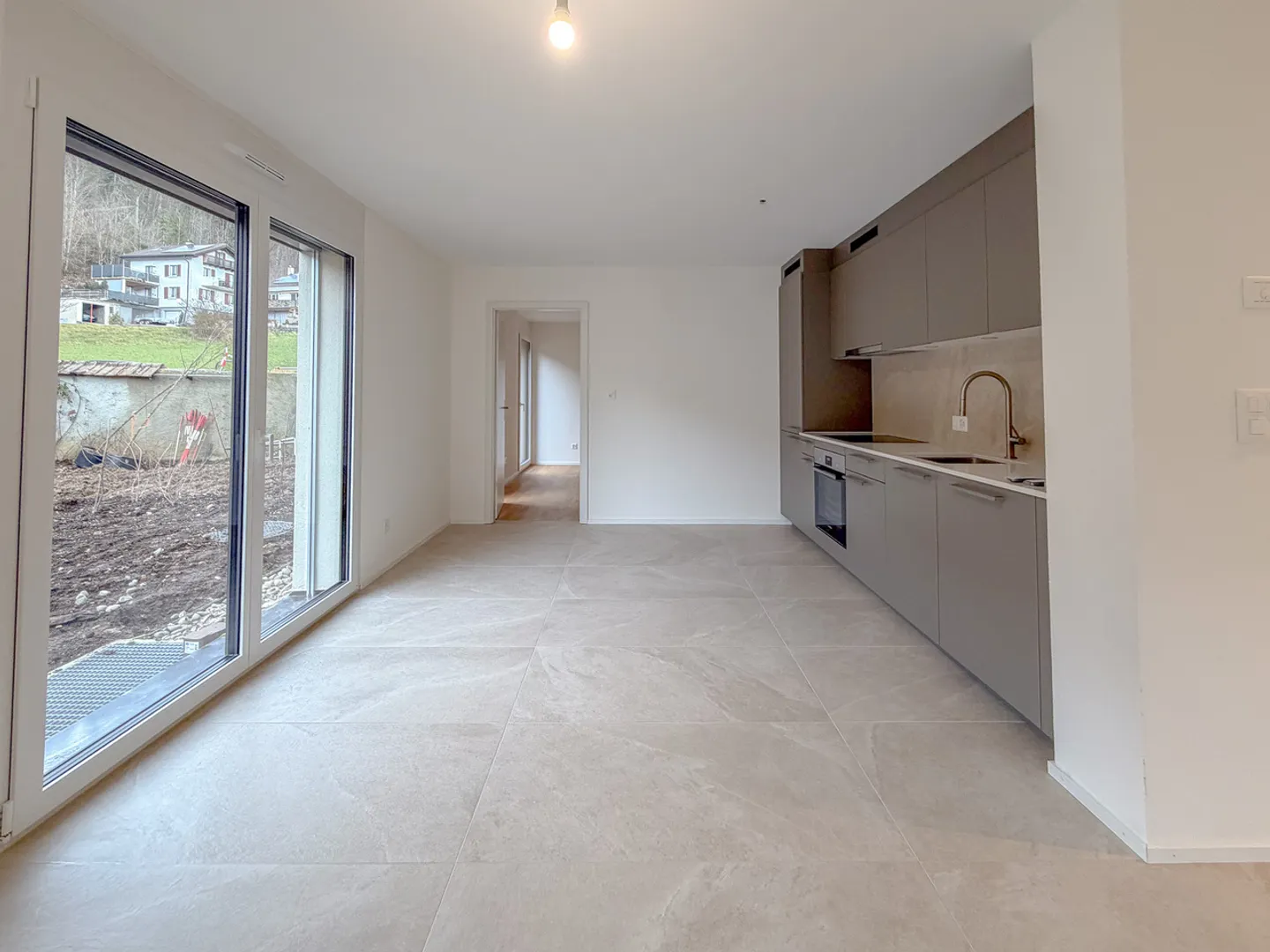 New Apartment with Terrace - Photo 2 of 8