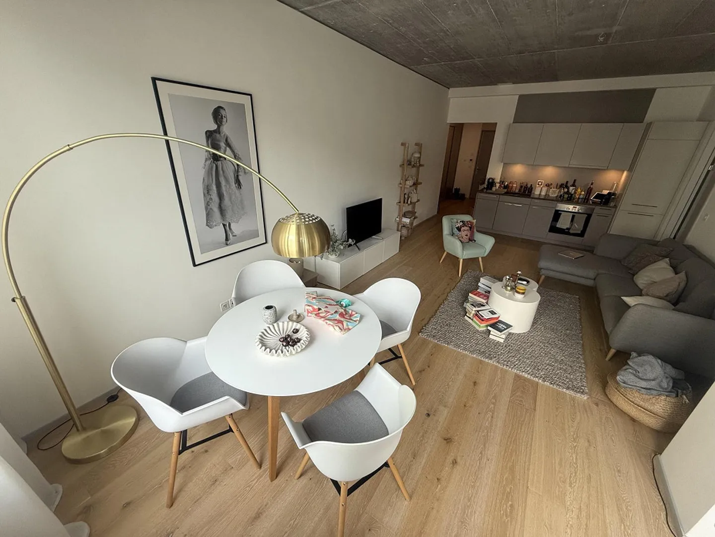 Appartement de 2,5 pièces situé au centre à Saint-Gall - Photo 3 sur 13