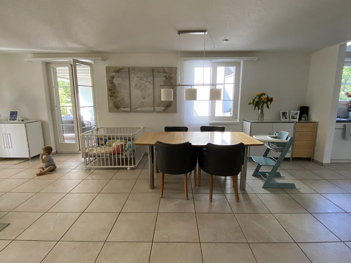 Maison jumelée familiale de 5,5 pièces avec jardin dans un quartier calme - Photo 8 sur 26