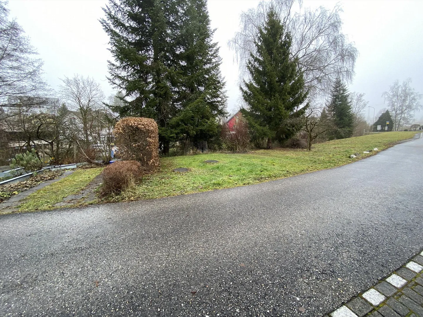 Maison jumelée familiale de 5,5 pièces avec jardin dans un quartier calme - Photo 25 sur 26