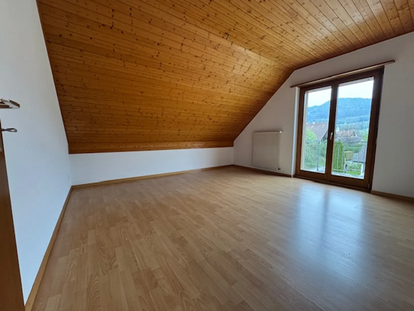 Charmante Wohnung in Montsevelier - Foto 4 von 8