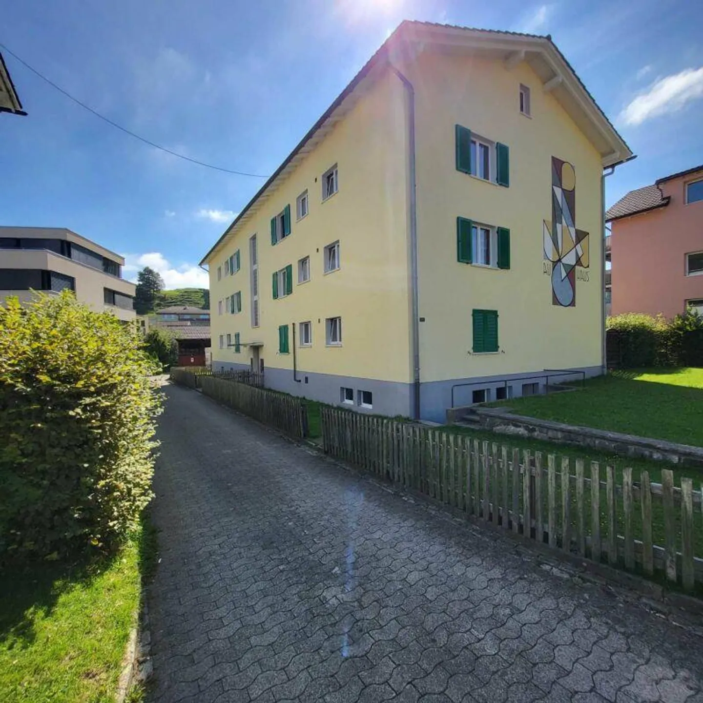 Ihr Schlüssel zum neuen Zuhause! - Photo 1 of 7