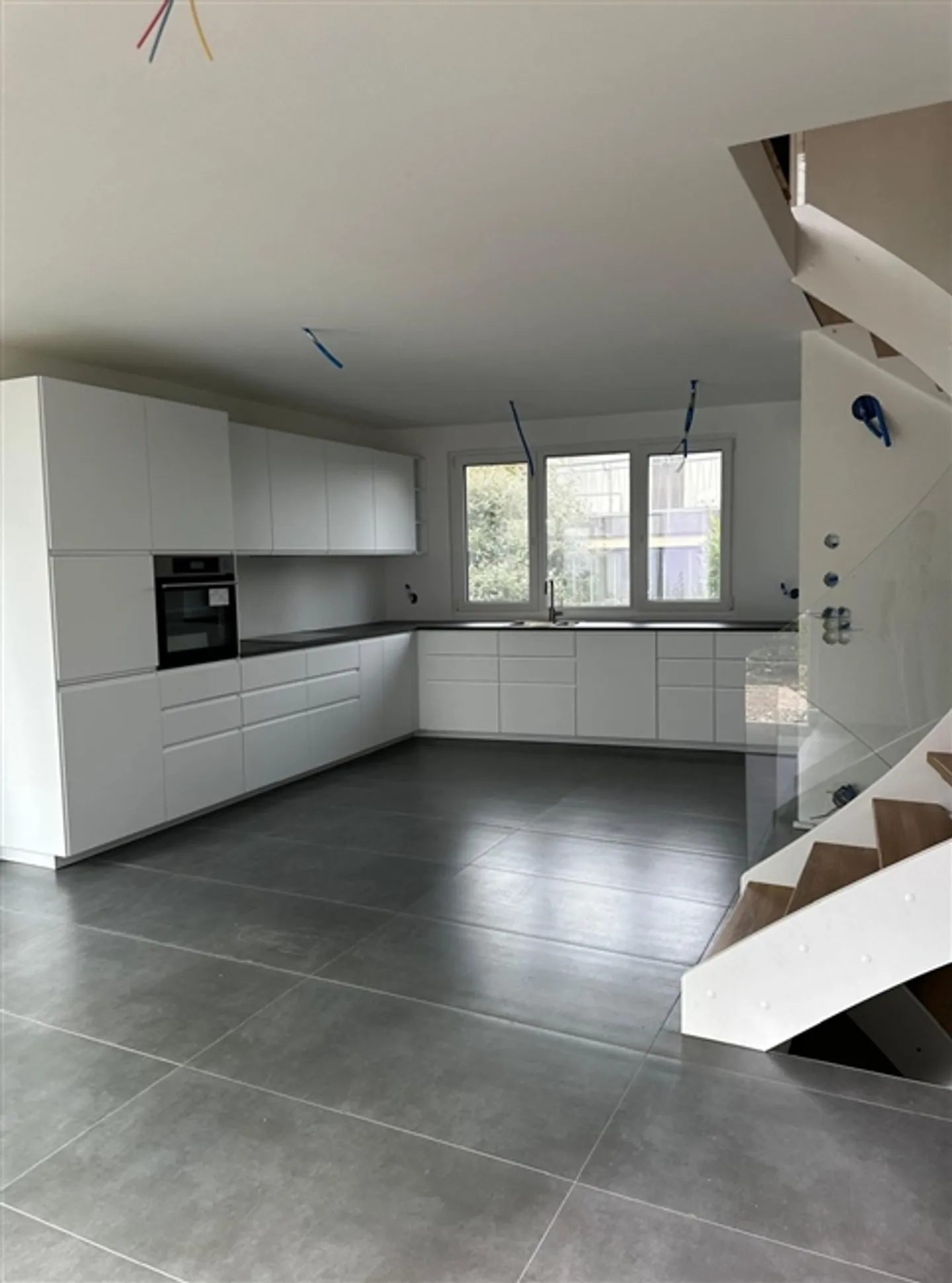 At Home in the Green and Yet Close to the City - Photo 6 of 15