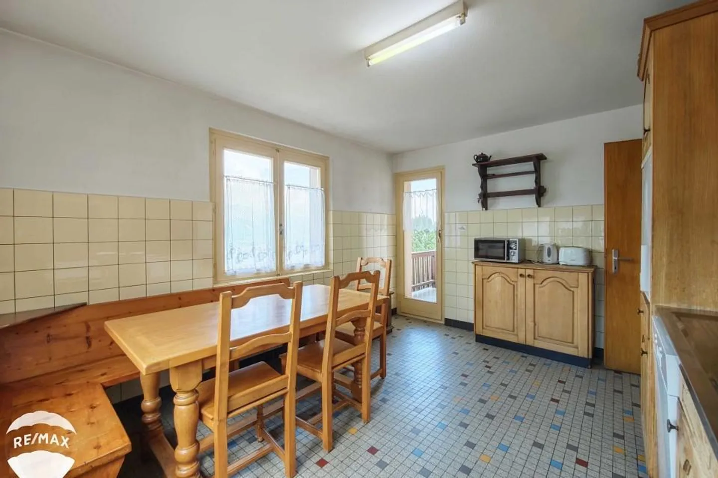 Appartamento di 4 stanze incluso box garage. - Foto 7 di 13