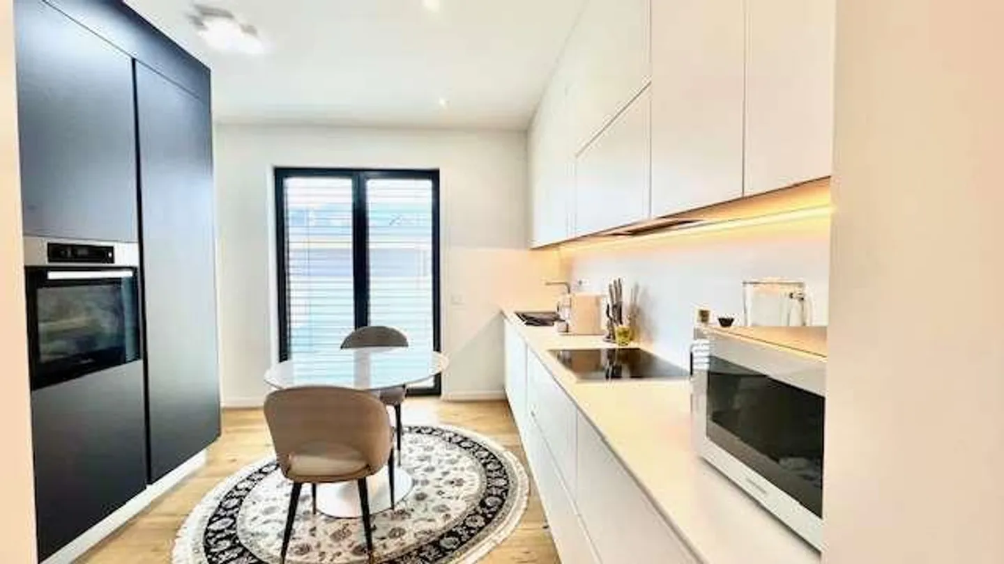 Elegant 4.5 Room Apartment for Rent in Massagno - Photo 5 of 12