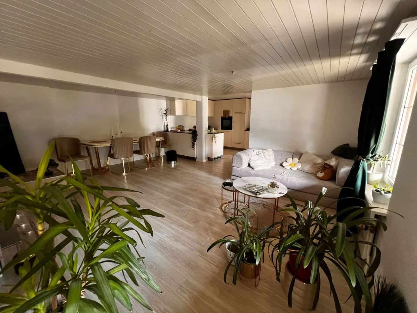 Appartement spacieux de 3,5 pièces avec garage et excellentes connexions de transport à Othmarsingen - Photo 1 sur 15