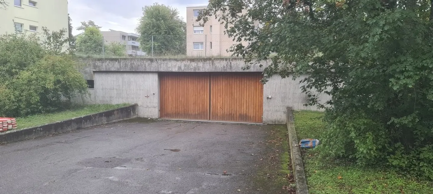 Posto auto in affitto a Therwil - Foto 2 di 4