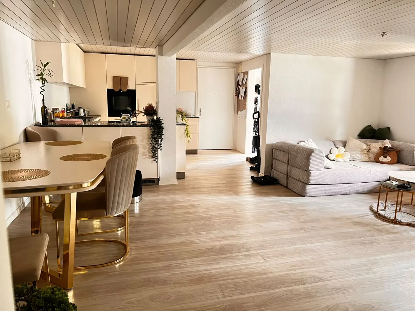 Appartement spacieux de 3,5 pièces avec garage et excellentes connexions de transport à Othmarsingen - Photo 5 sur 15