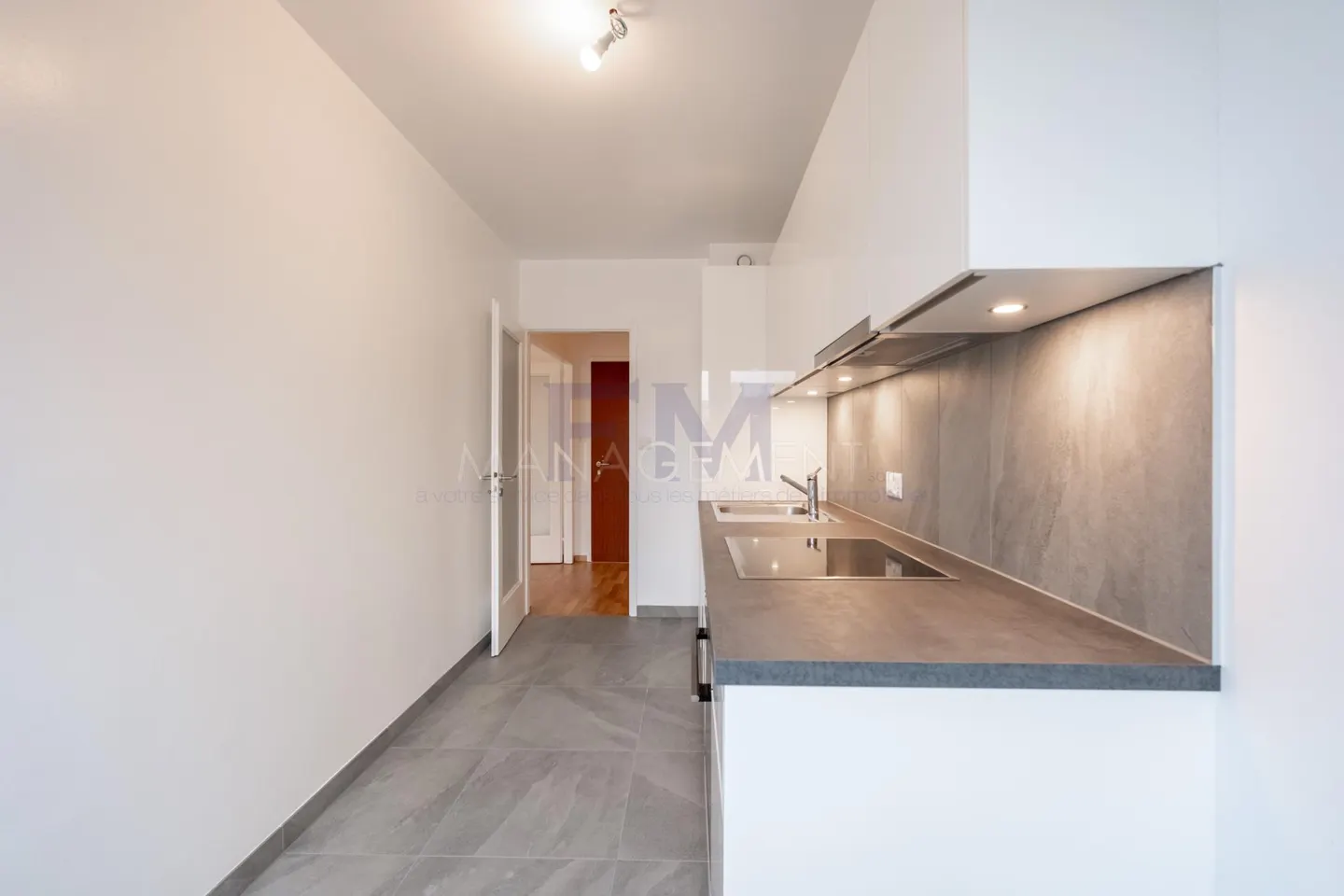 Appartamento ristrutturato 4 locali - Foto 8 di 14