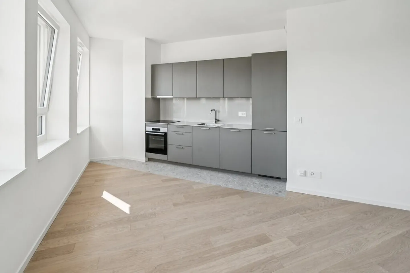New residential building in a sought-after area of Geneva! - Photo 4 of 9