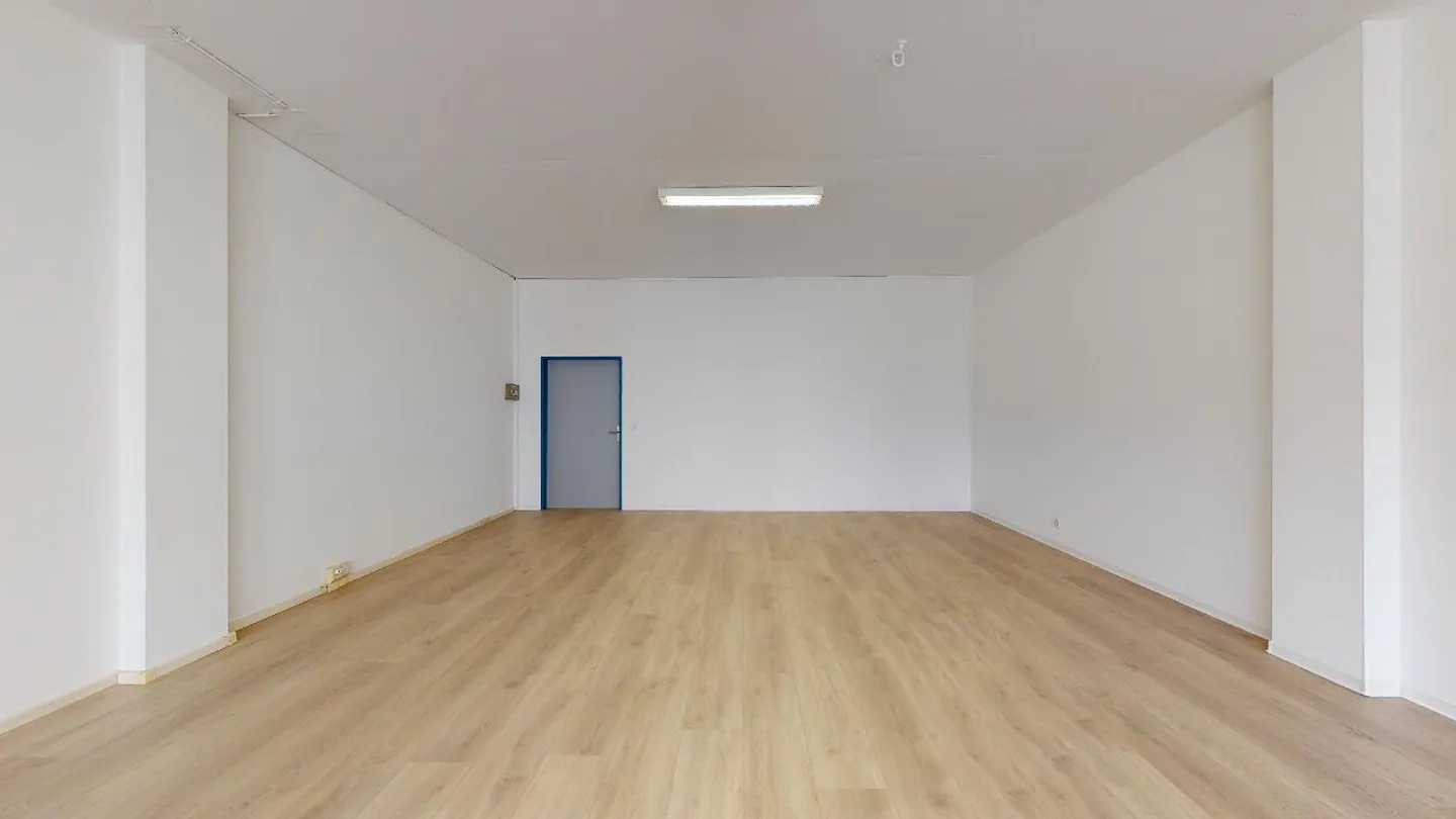 Ufficio luminoso e versatile di 68 m2  Quartino - Foto 6 di 11