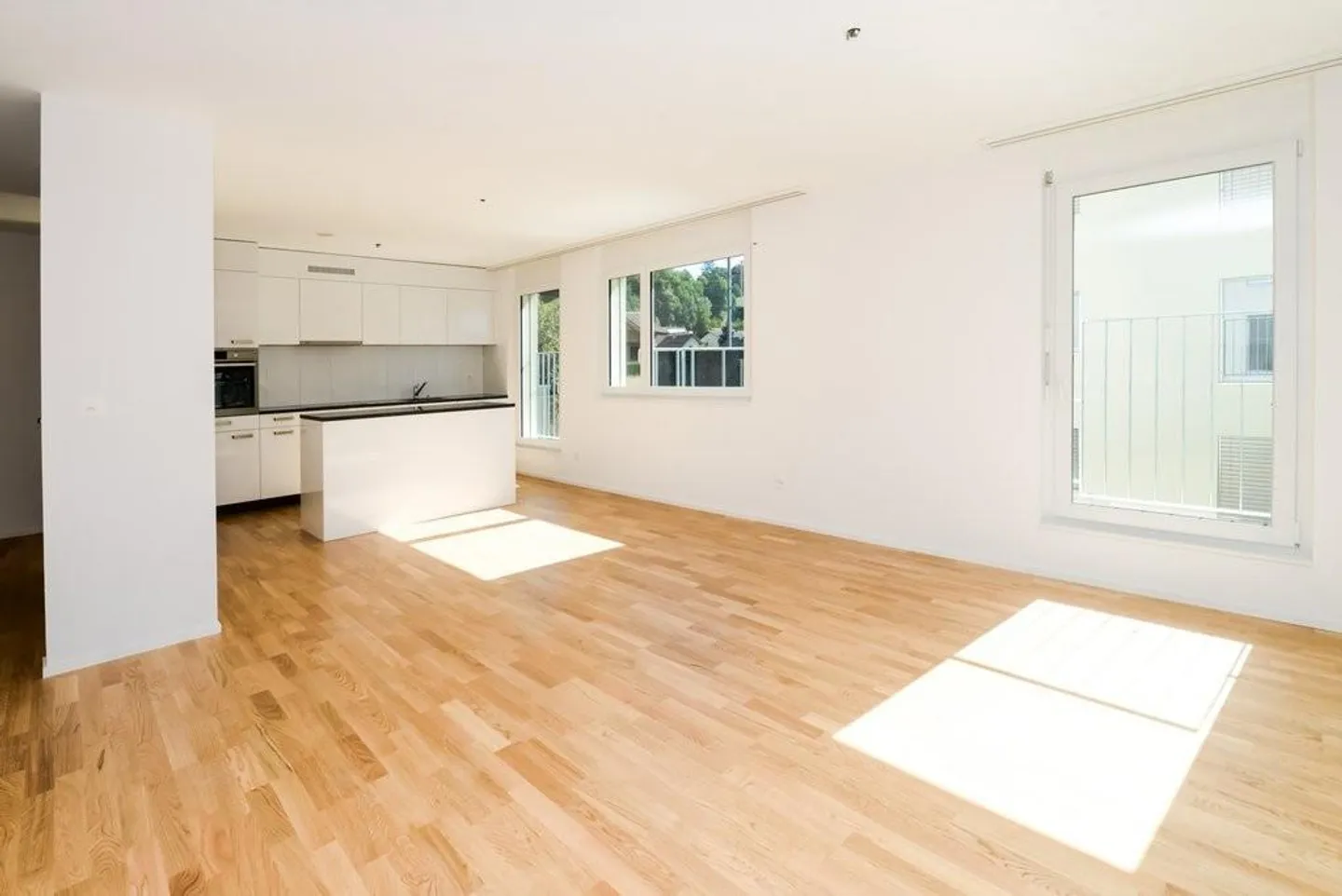 Moderne Wohnung mit Garten - Foto 4 von 8