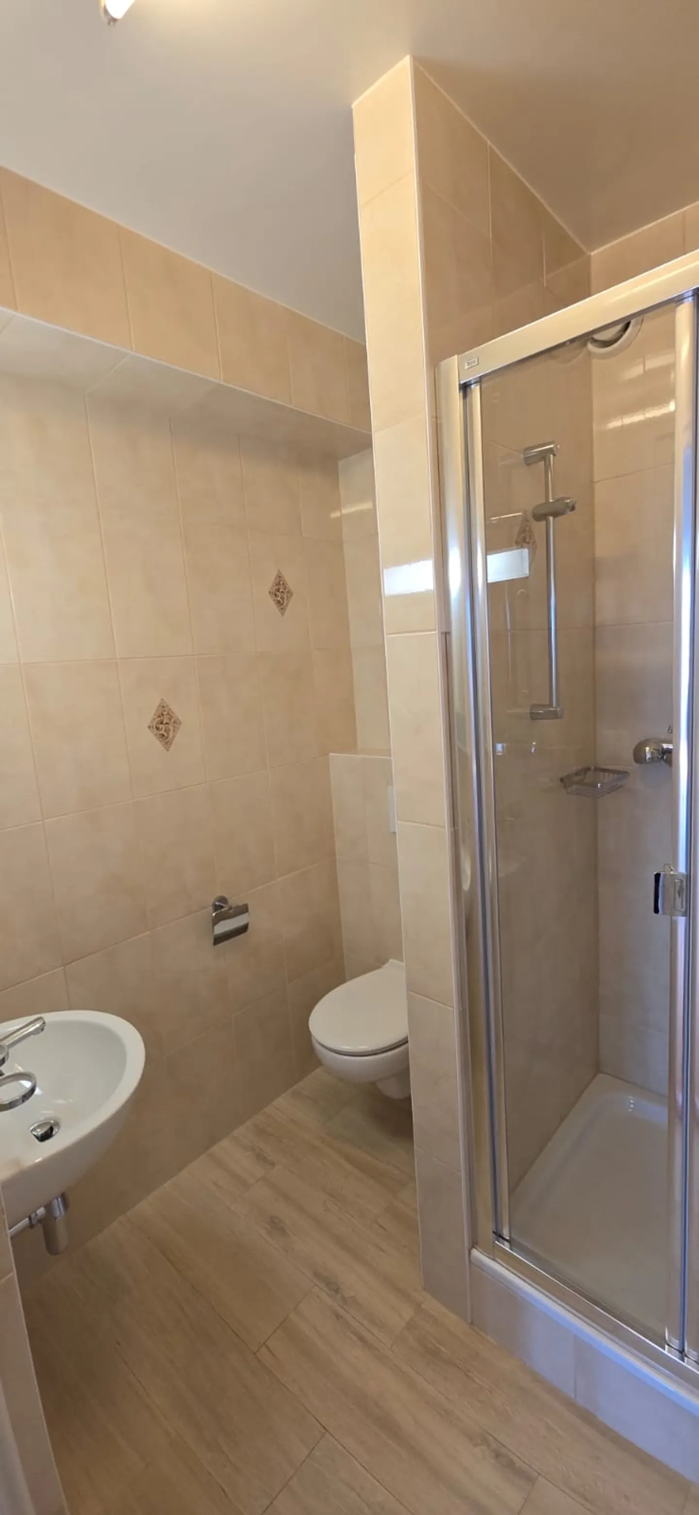 MH Reloc presents a magnificent 5-room apartment close to international organizations - Photo 3 of 8