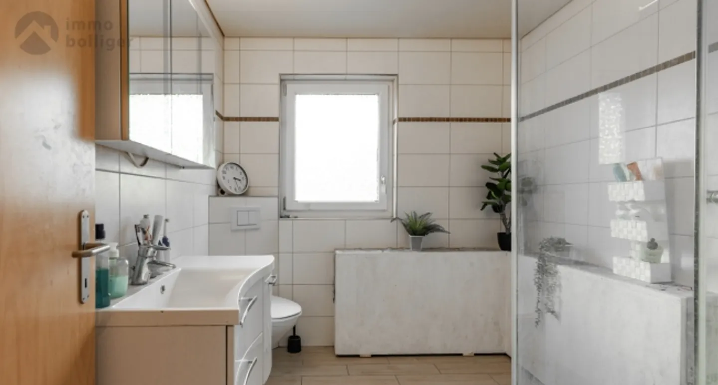 A Home with Space to Live - Photo 11 of 15