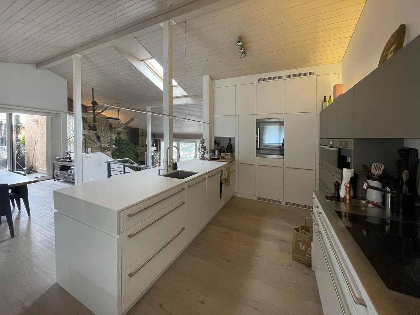 Edificio residenziale con vista sul lago, sulla città e sulle montagne a Dattenberg - Foto 6 di 12