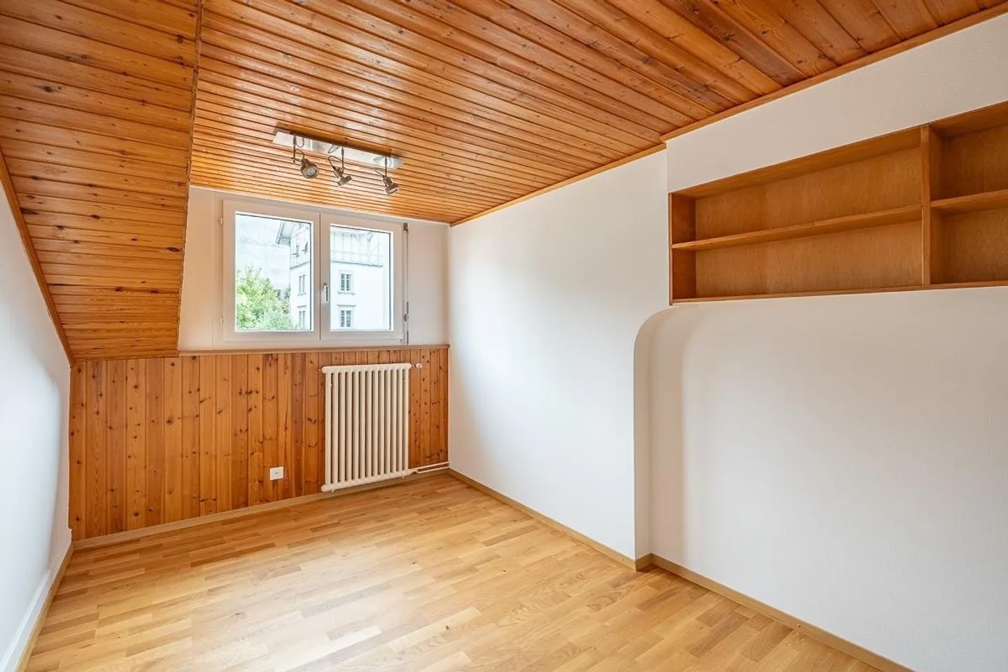 Appartamento affascinante di 5,5 stanze con vista - vicino al centro - Foto 6 di 10