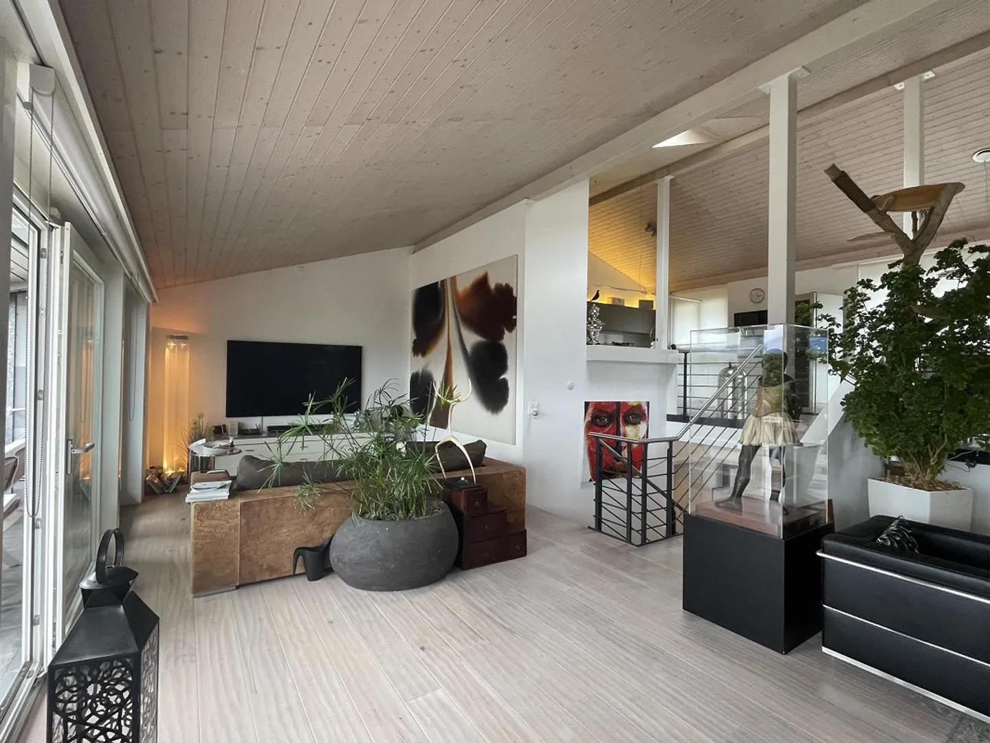 Edificio residenziale con vista sul lago, sulla città e sulle montagne a Dattenberg - Foto 8 di 12