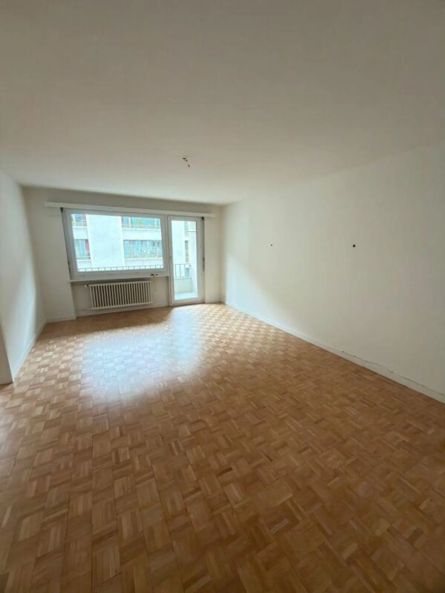 Appartamento cittadino 4 camere con balcone - Foto 4 di 11
