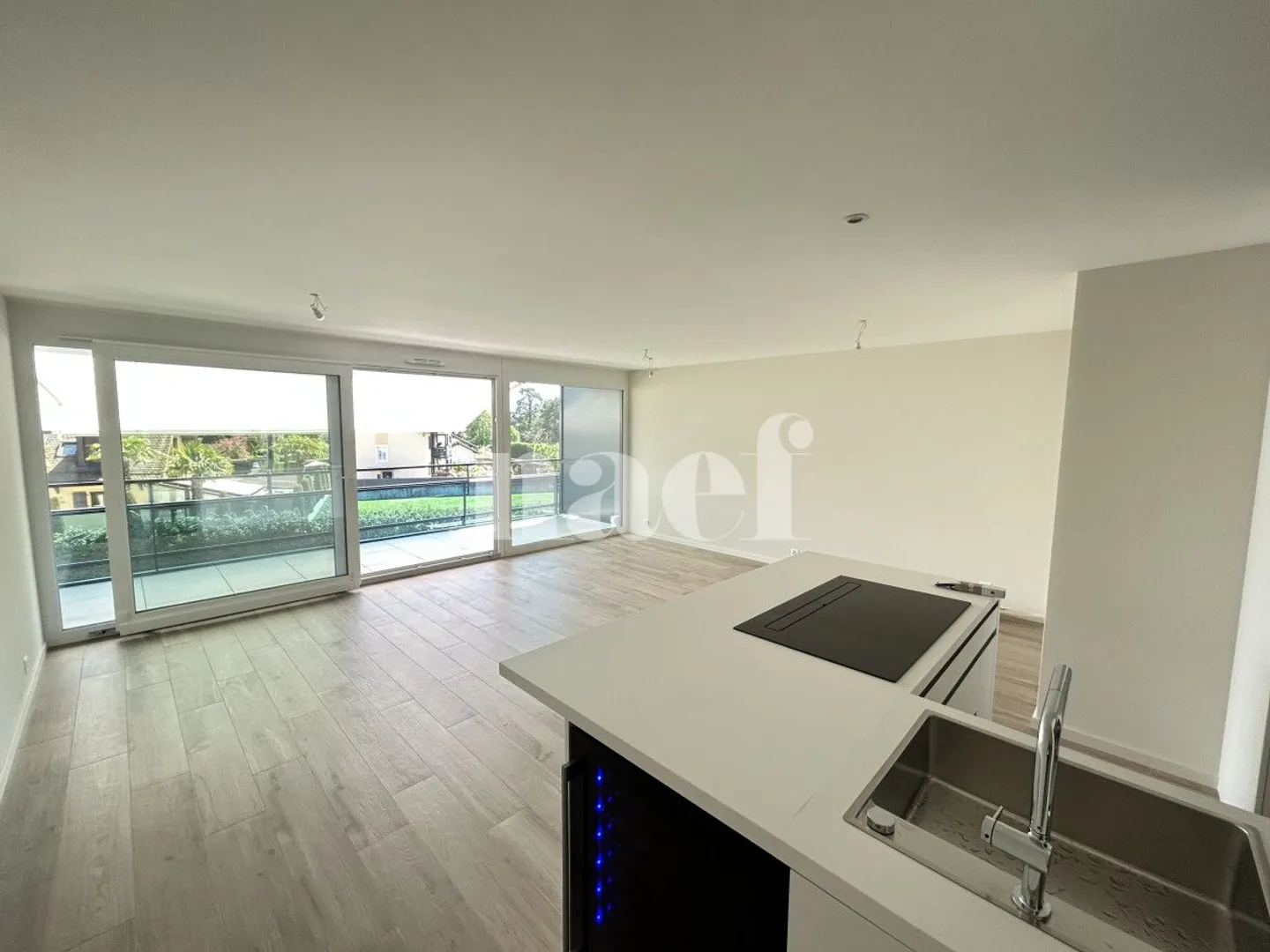 3.5 Room Apartment - Photo 3 of 10