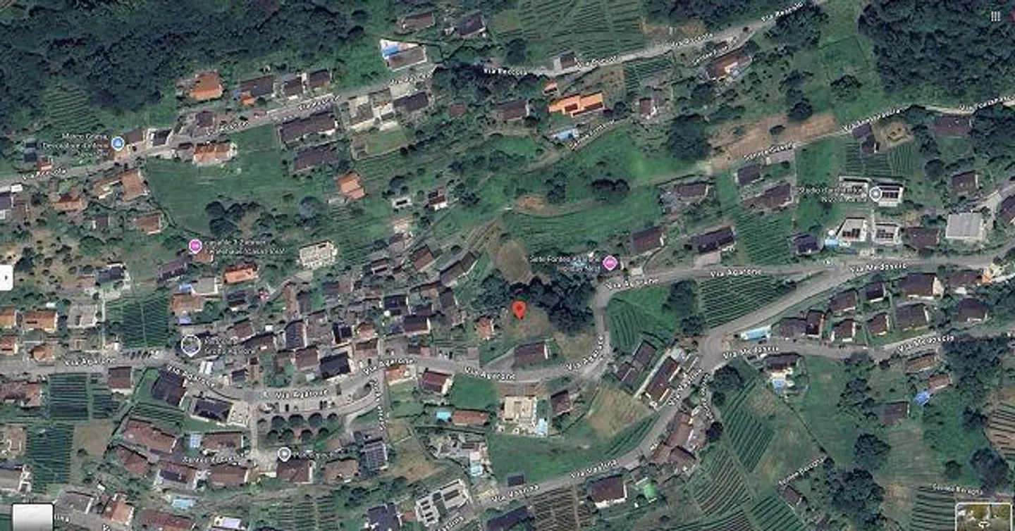 Terreno edificabile R2 di 1377 m2 molto soleggiata, tranquilla, bel... - Foto 14 di 14