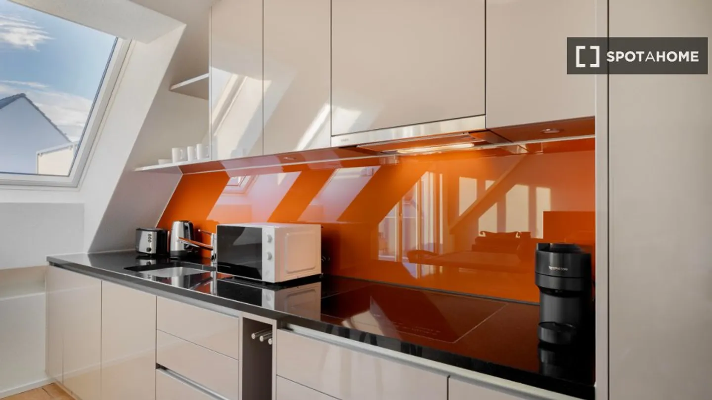 Appartement à louer - Photo 3 sur 16
