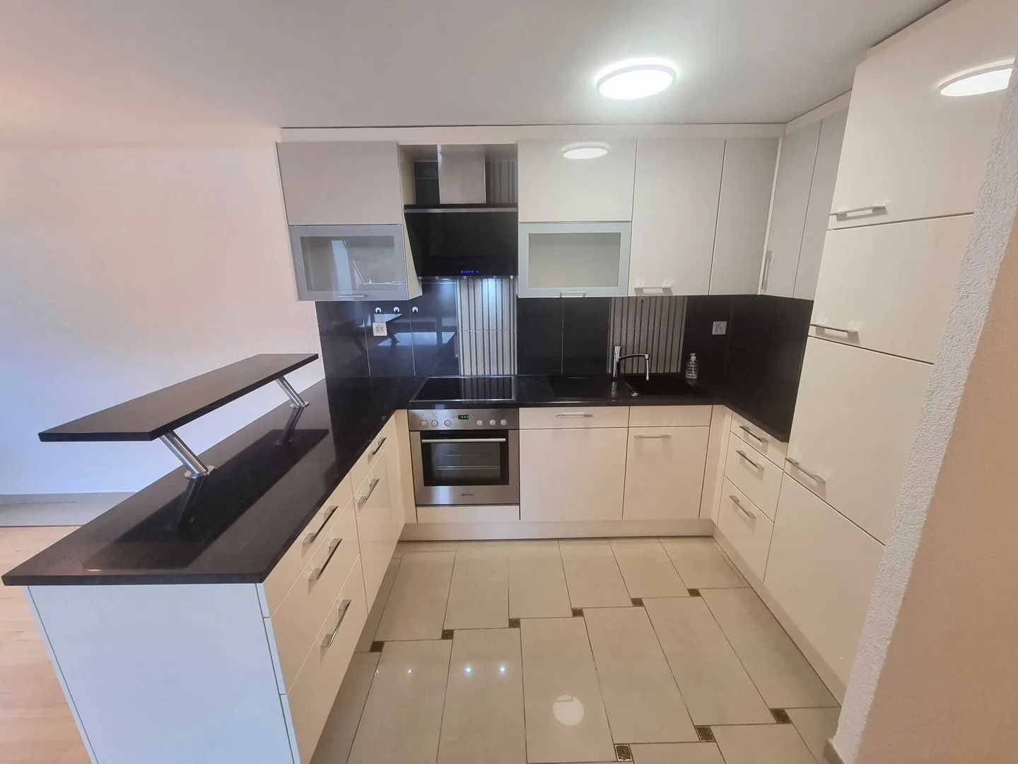 4 1/2 Zimmer Terrassen-Wohnung - Foto 5 von 16