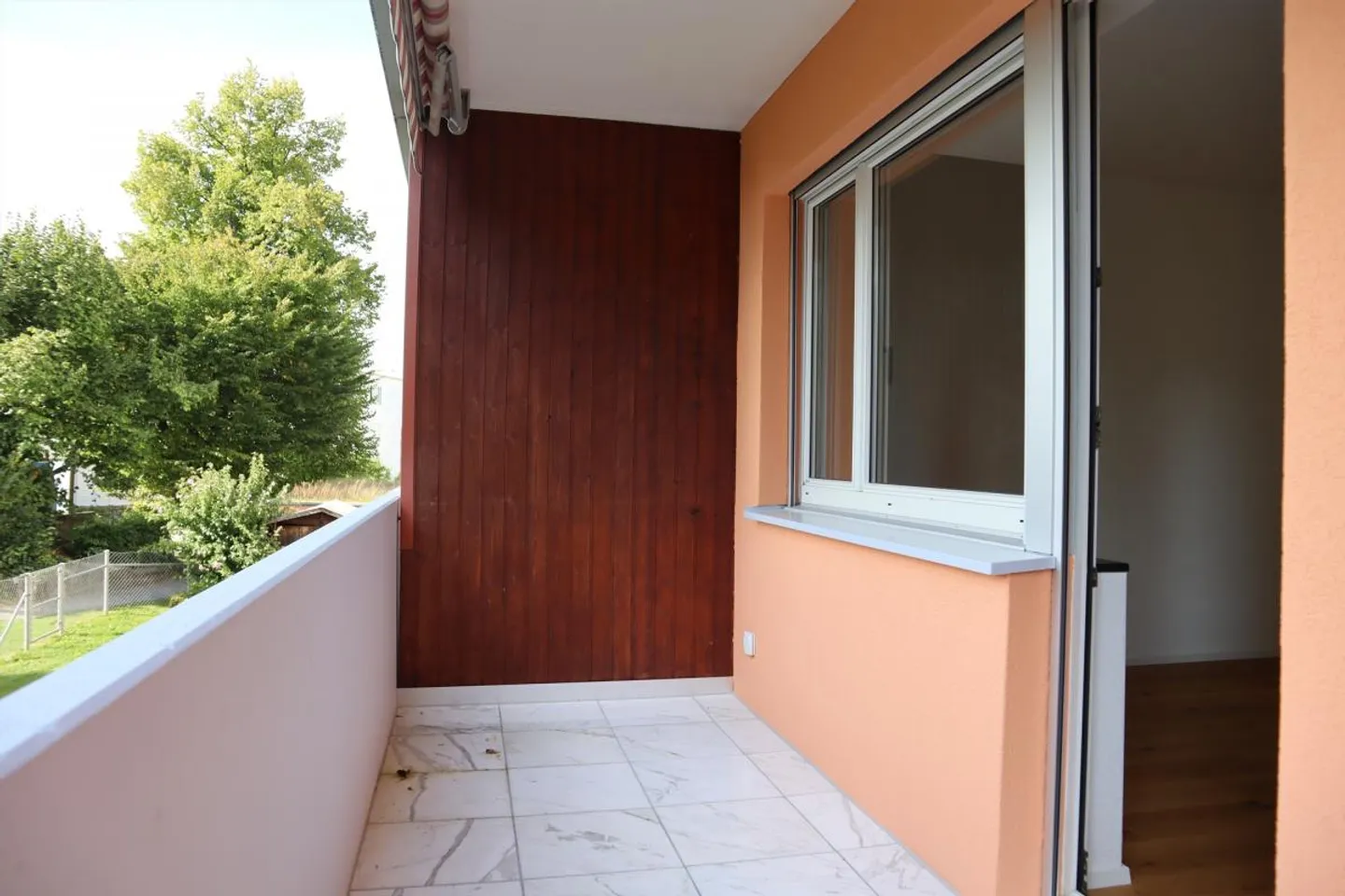 Condominium moderne neuf de 2,5 pièces à louer - Photo 6 sur 14