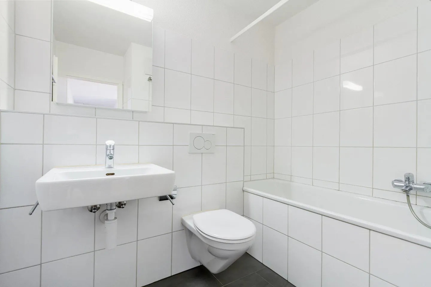 Apartment for rent - Photo 5 of 9