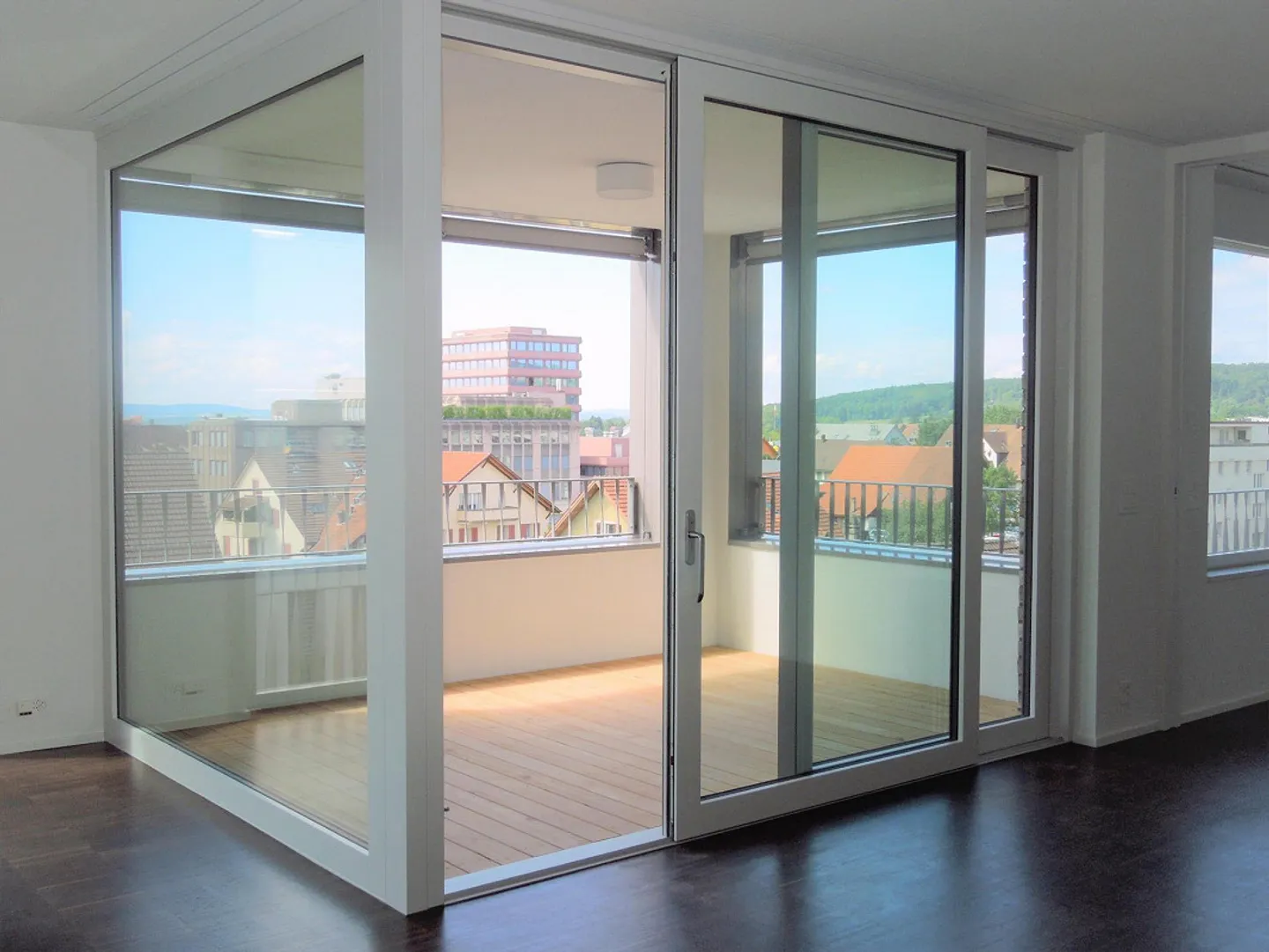 Appartamento 2.5 camere adatto agli anziani nel cuore di Kloten - Foto 2 di 7