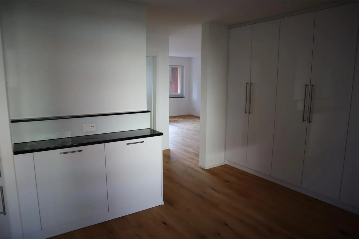 Condominium moderne neuf de 2,5 pièces à louer - Photo 13 sur 14