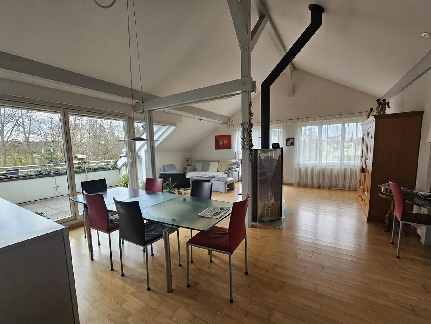 Appartement lumineux de 5,5 pièces avec vue sur la verdure, parquet, calme et central - Photo 2 sur 17