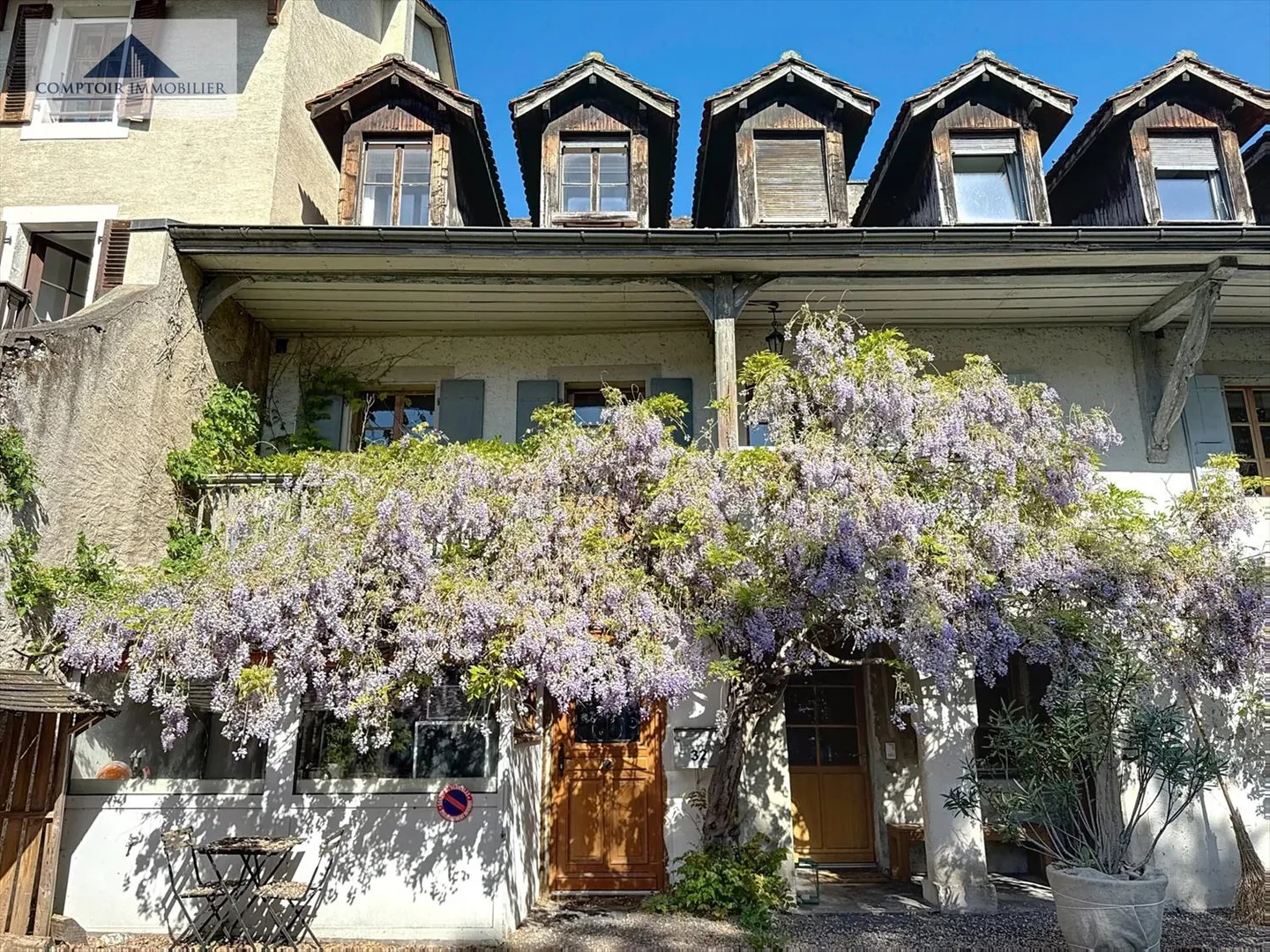 5-room house - Photo 1 of 12