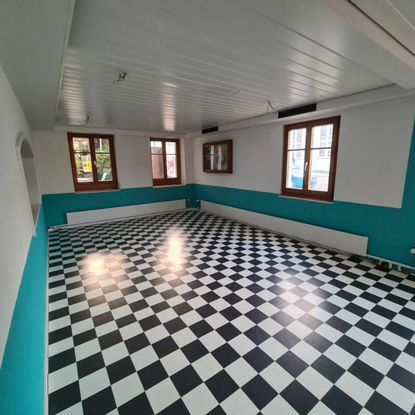 Storage Room in Former Restaurant - Photo 2 of 6