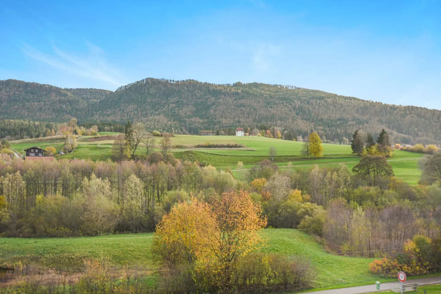 Wohngebäude - Foto 10 von 10