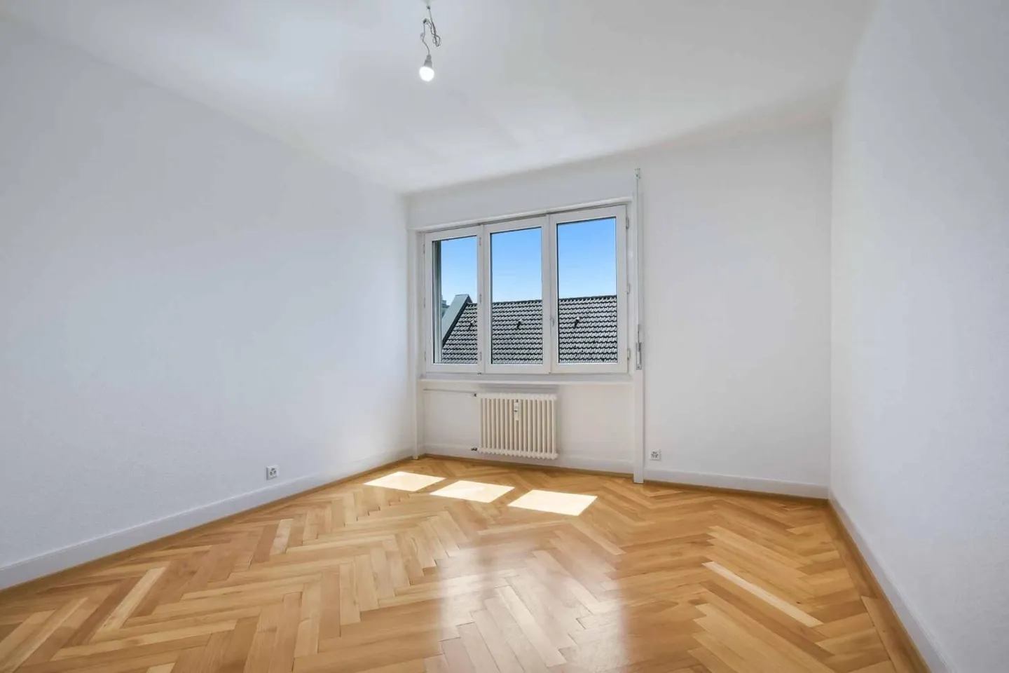 Geräumige 2,5 Zimmer mit Blick auf den See - Foto 5 von 6