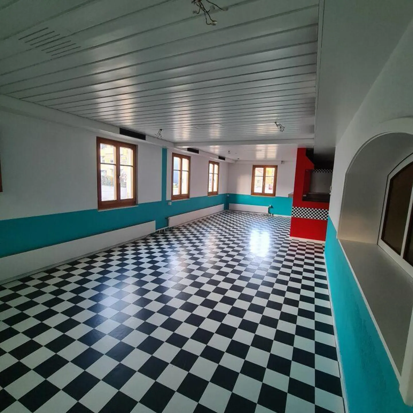 Storage Room in Former Restaurant - Photo 3 of 6