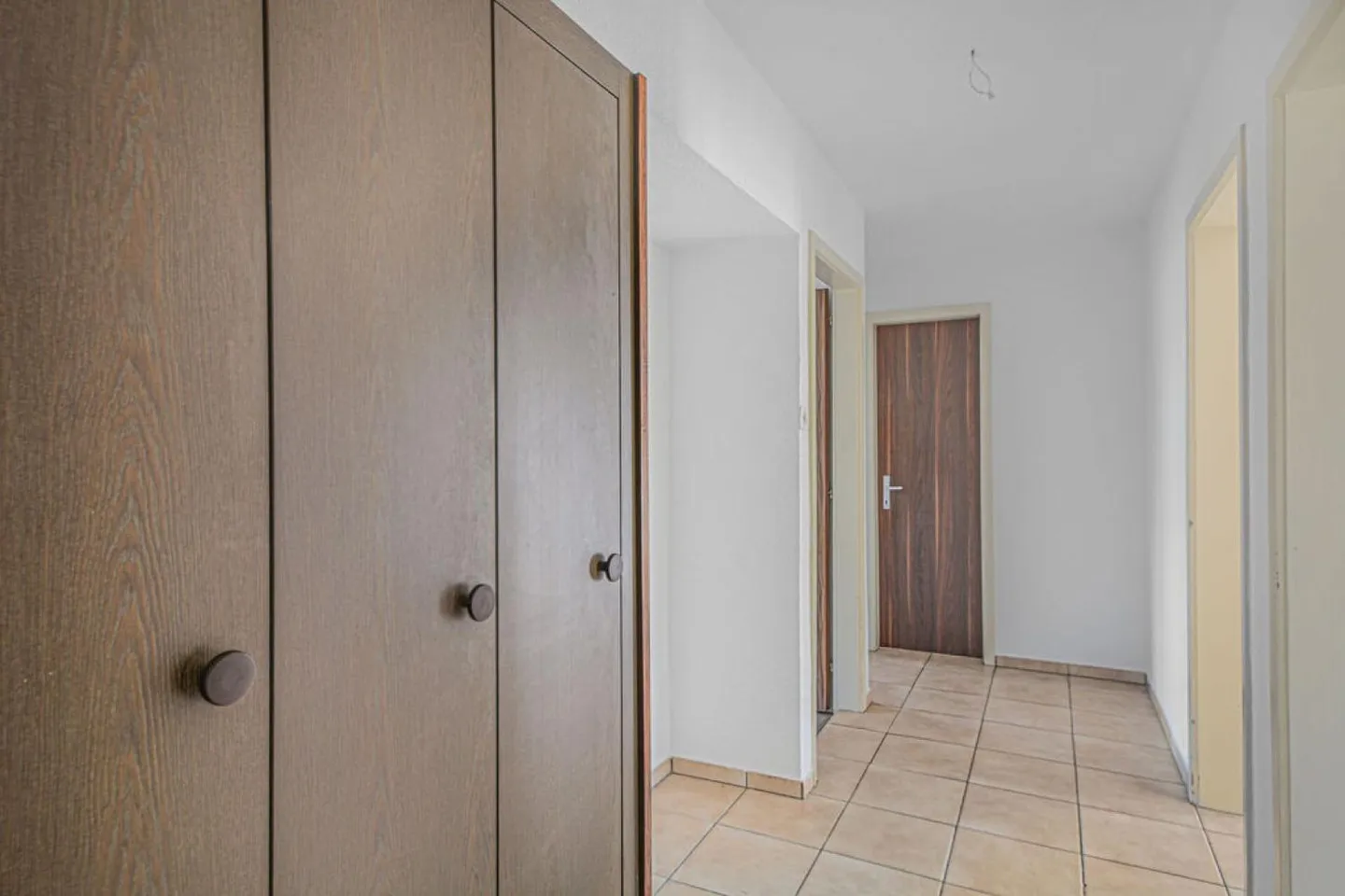 Wohngebäude - Foto 7 von 10