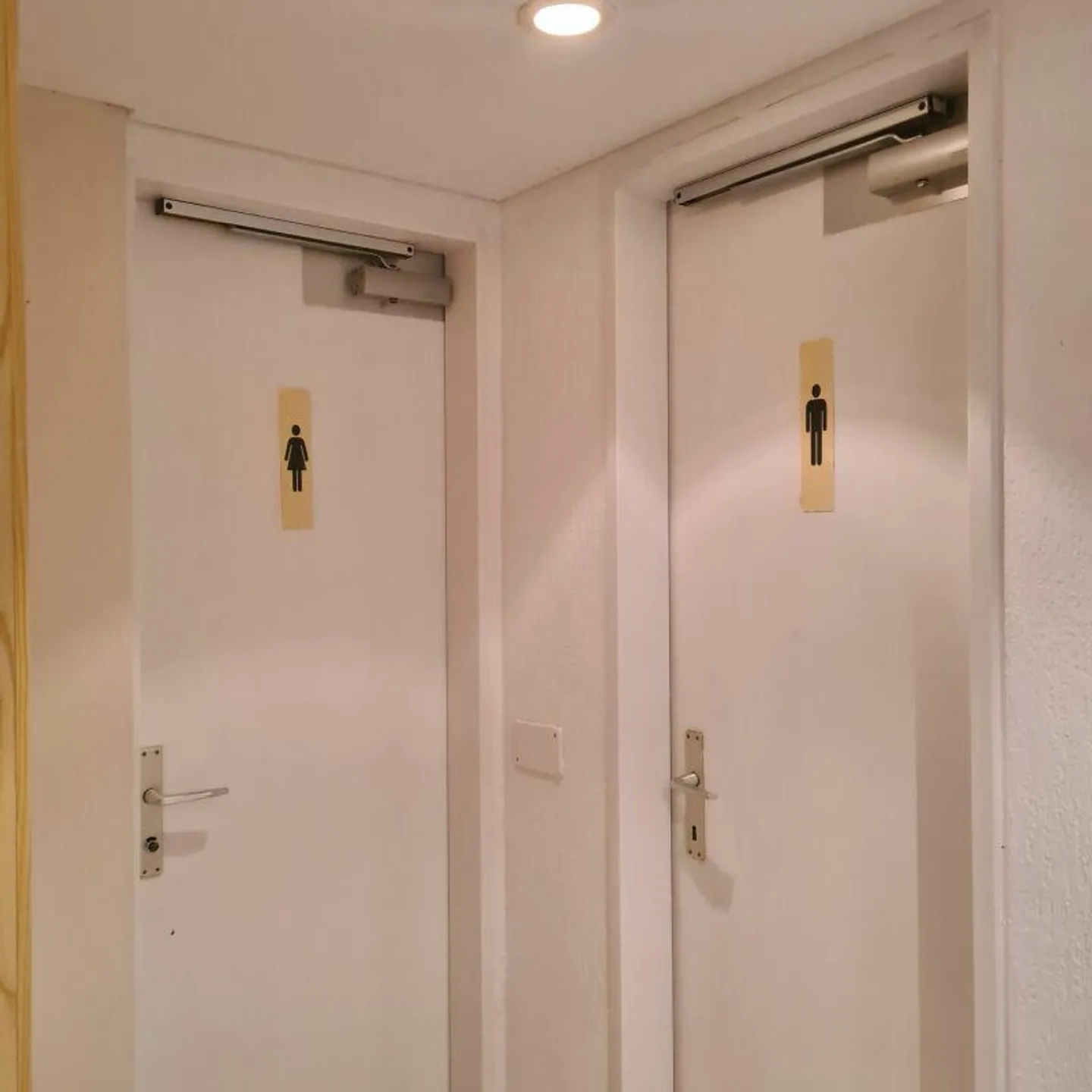 Storage Room in Former Restaurant - Photo 5 of 6