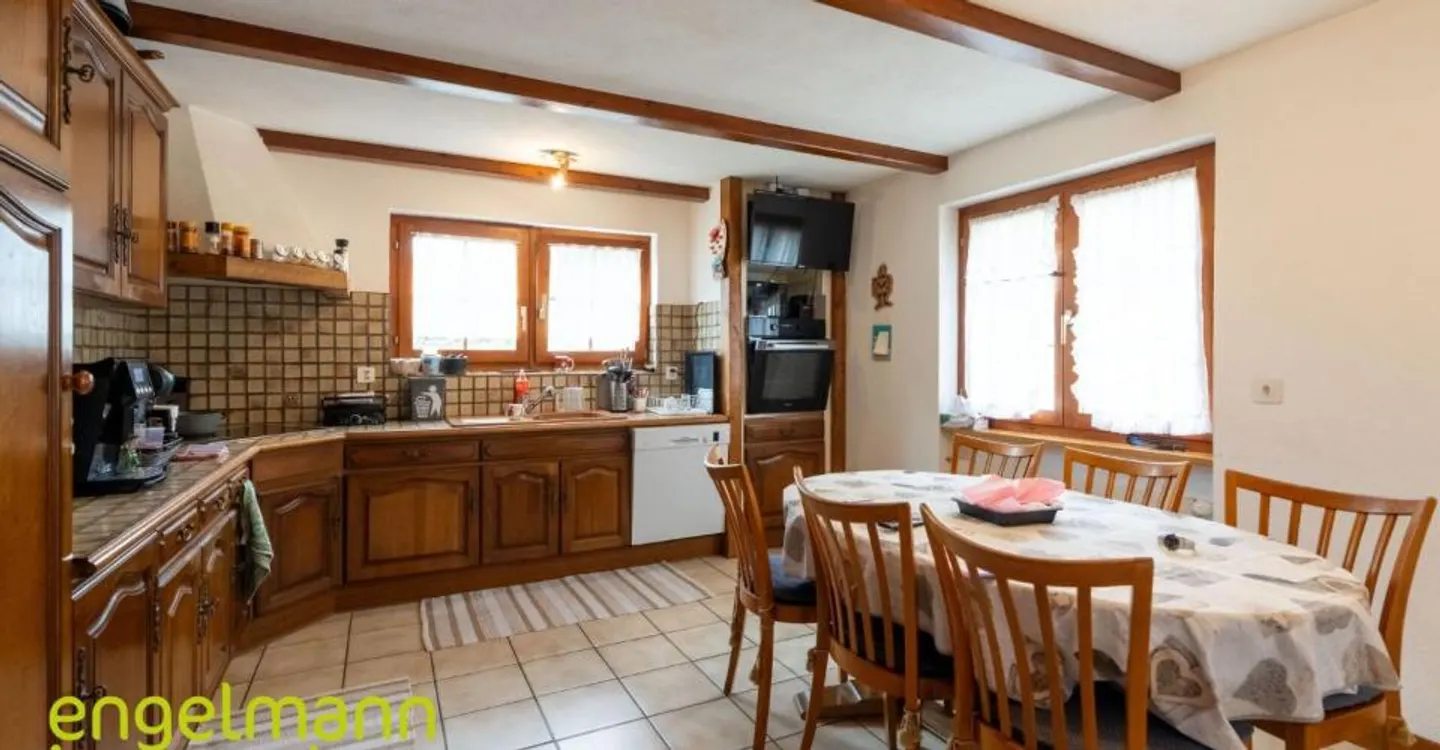 House with 2 apartments - Photo 10 of 12