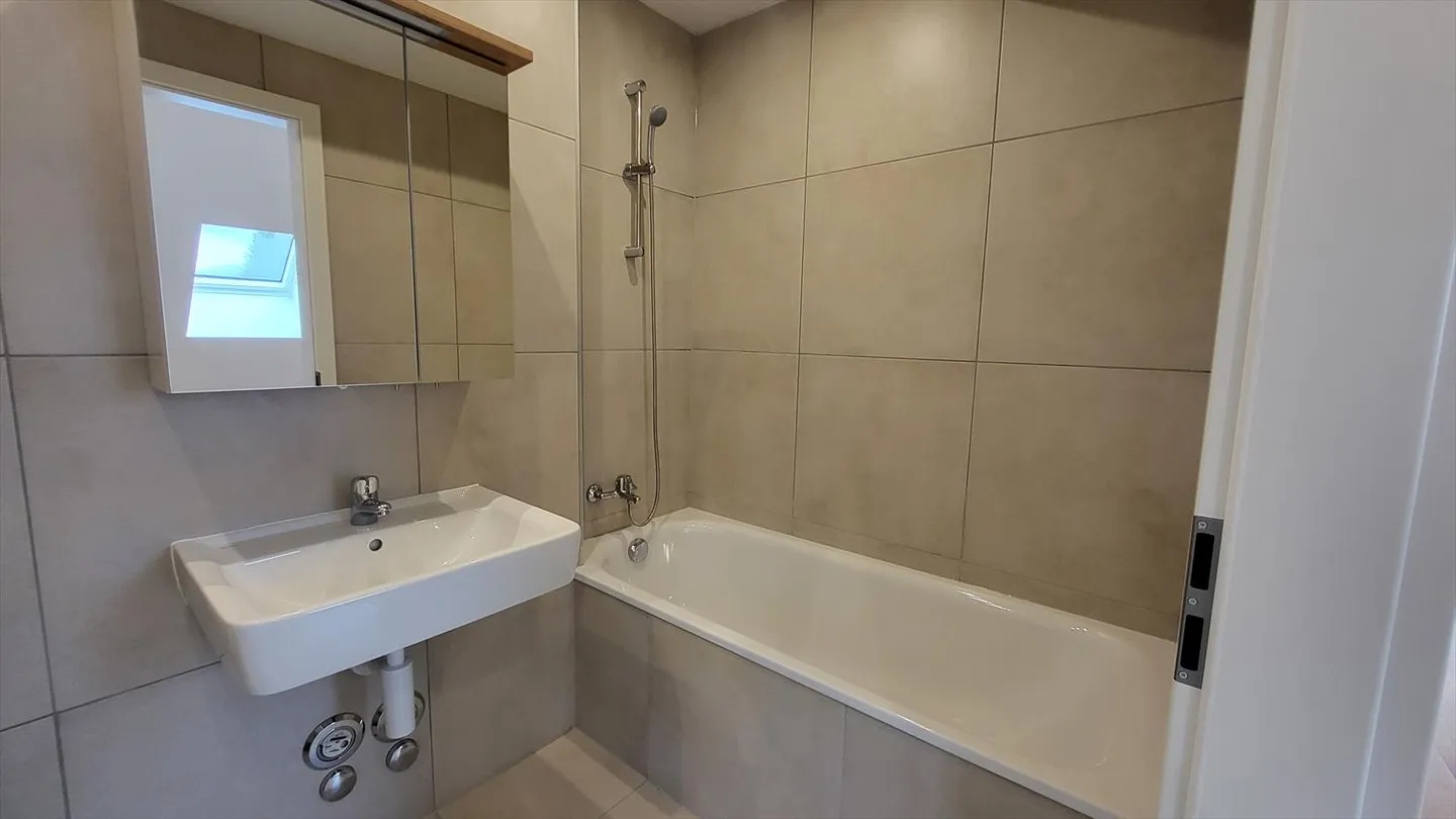 Appartement 2.5 pièces - Photo 8 sur 9