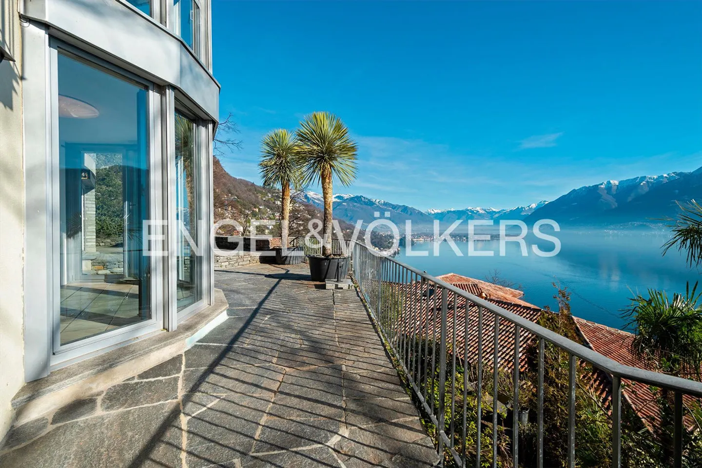 Stilvolle Villa mit Seeblick - Foto 23 von 24