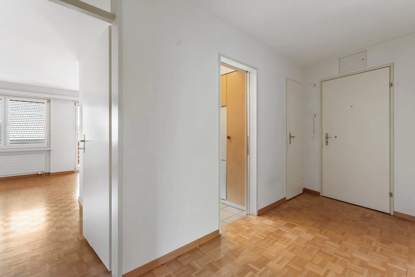 Charming Apartment in Brütten - Photo 3 of 8
