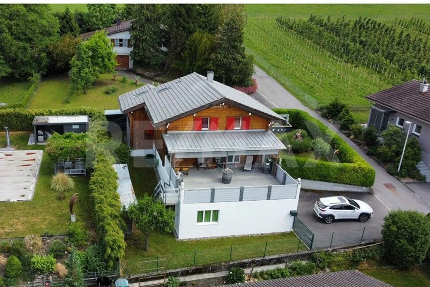 House Sonnenblick on the edge of the village of Igis - Photo 1 of 11