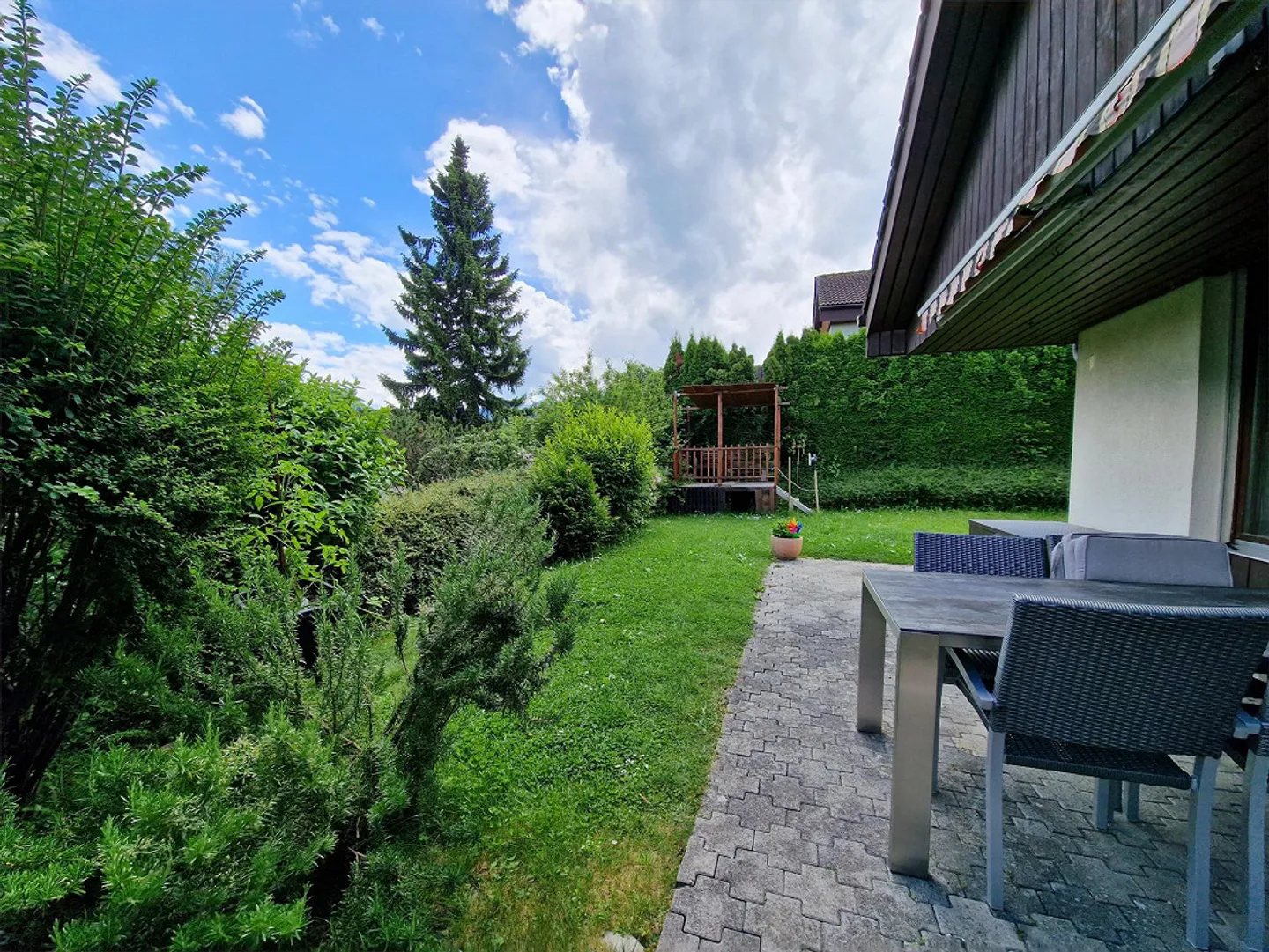 6.5 Room Single Family House - Photo 2 of 8