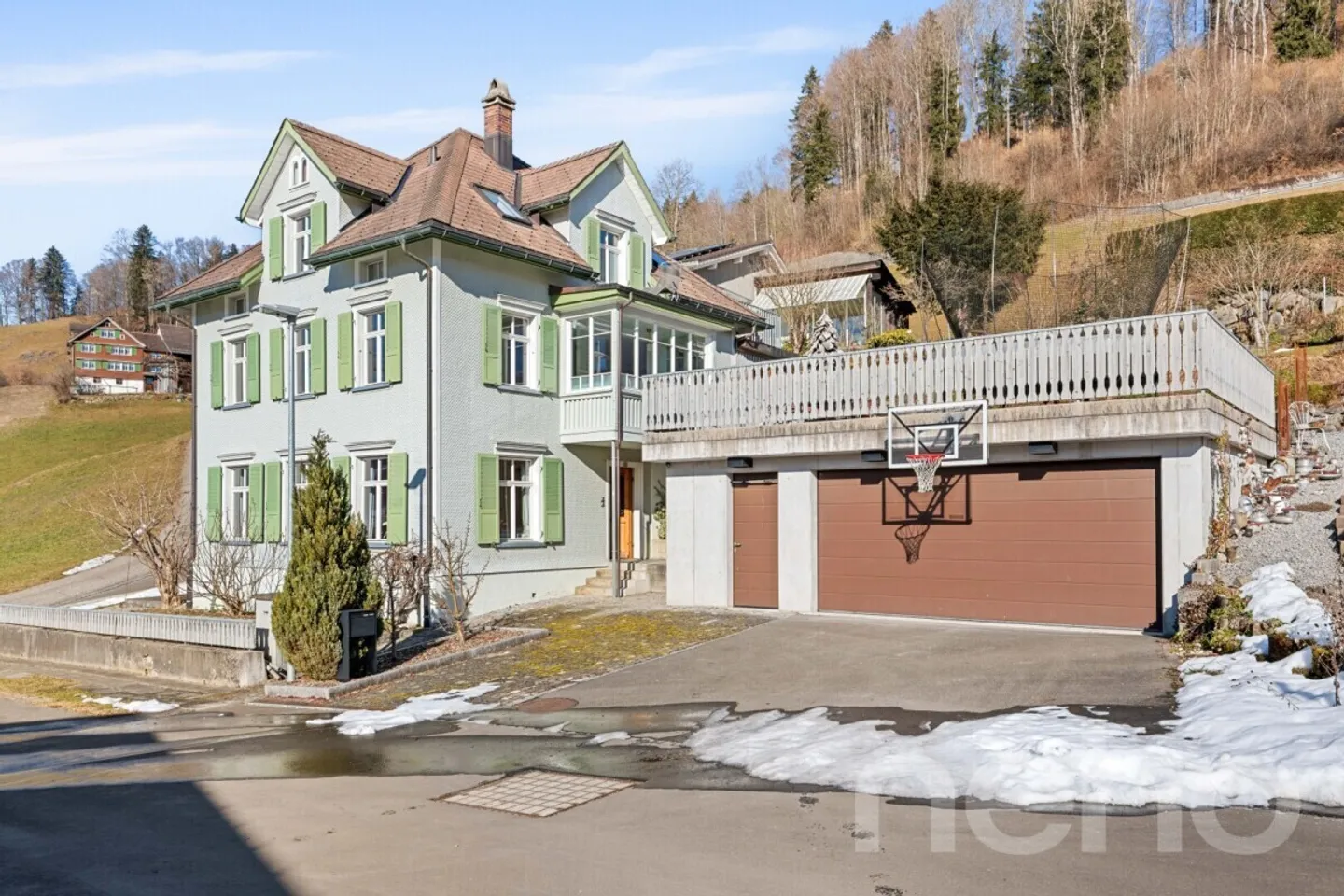 Stylishly renovated residential house from 1919 - Photo 1 of 12