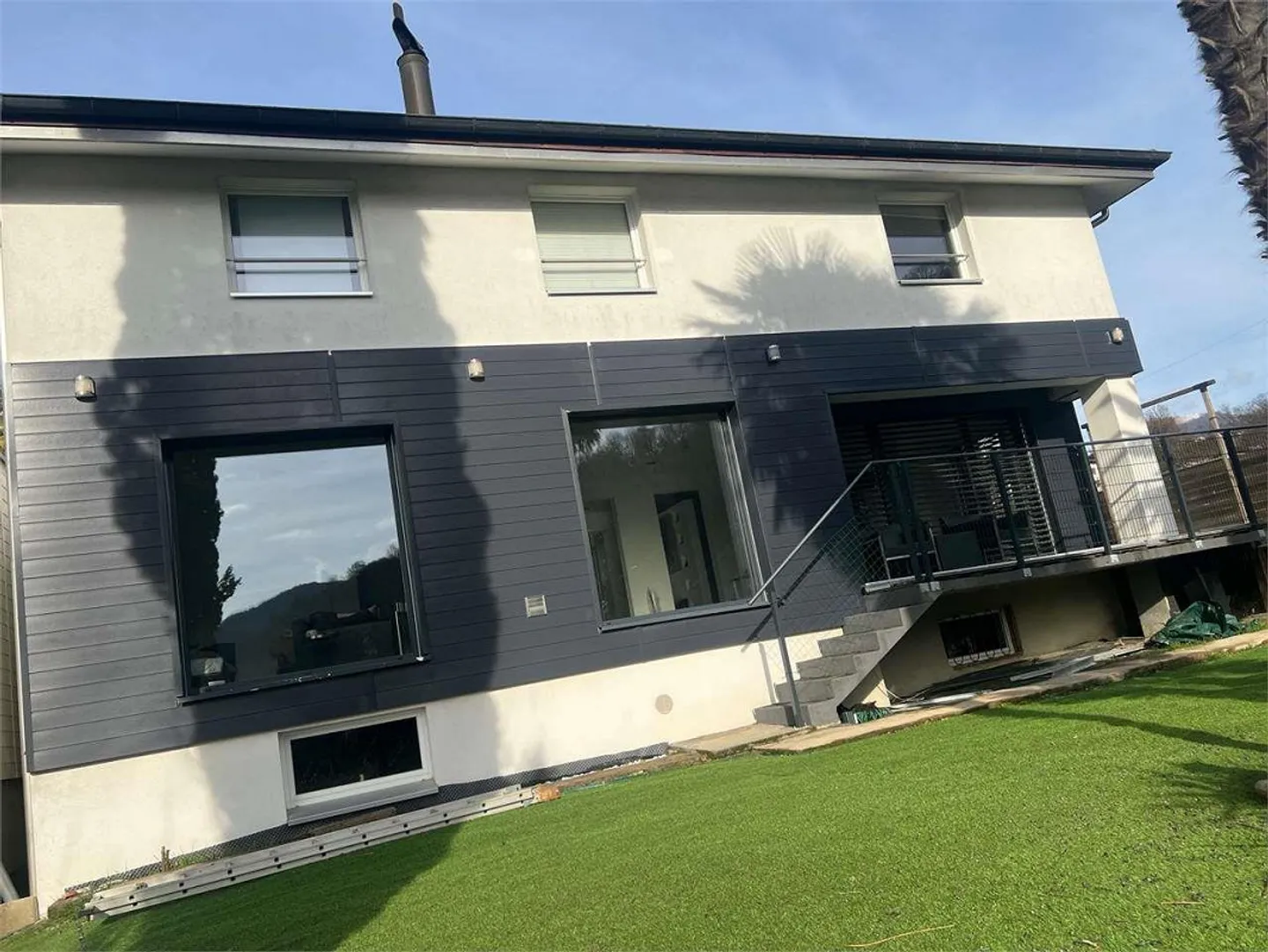 Villa nel verde con grandi spazi - Foto 6 di 13