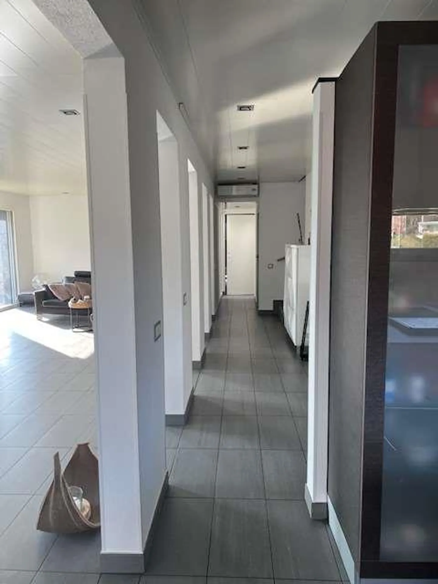 Villa nel verde con grandi spazi - Foto 10 di 13