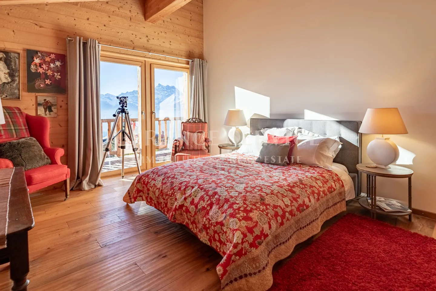 Charming Spacious Chalet - Photo 19 of 25