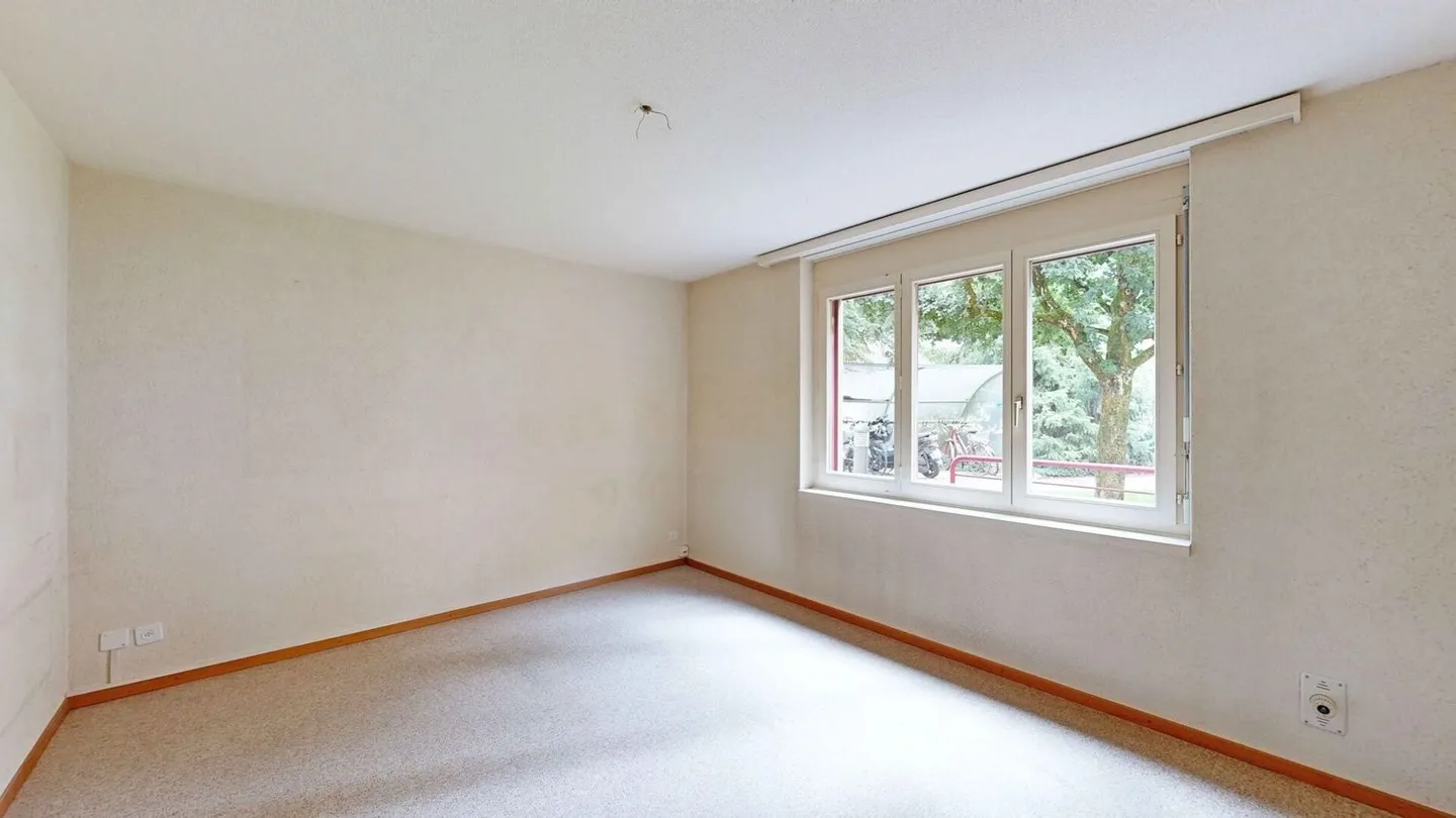 Appartement au rez-de-chaussée adapté aux personnes âgées au centre de Burgdorf - Photo 7 sur 11