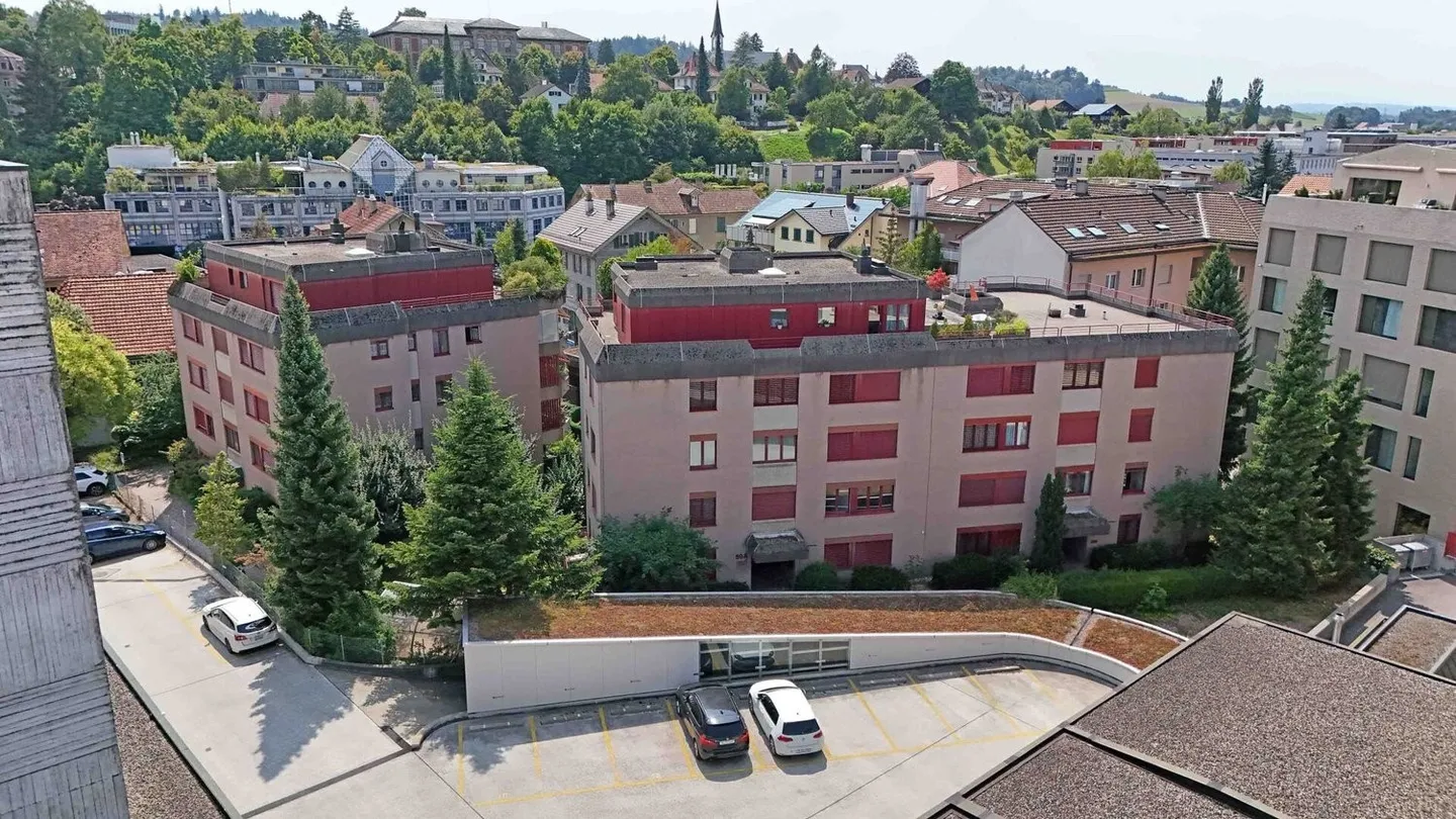 Appartement au rez-de-chaussée adapté aux personnes âgées au centre de Burgdorf - Photo 10 sur 11